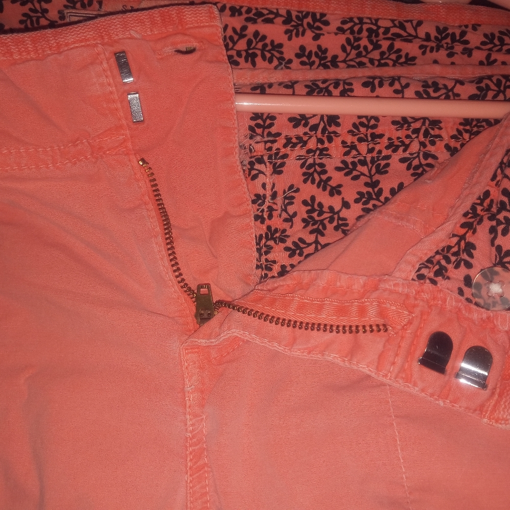 Old Navy Pants - Picture 6 of 10